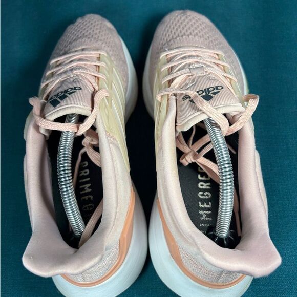 Size 11 - Women’s Adidas Bounce Running pink shoes - Picture 7 of 9